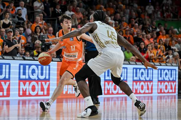 势和突然加 势和突然加