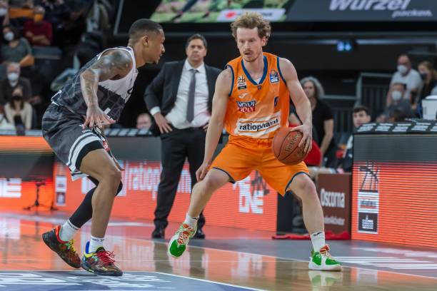 的夺冠热门 的夺冠热门